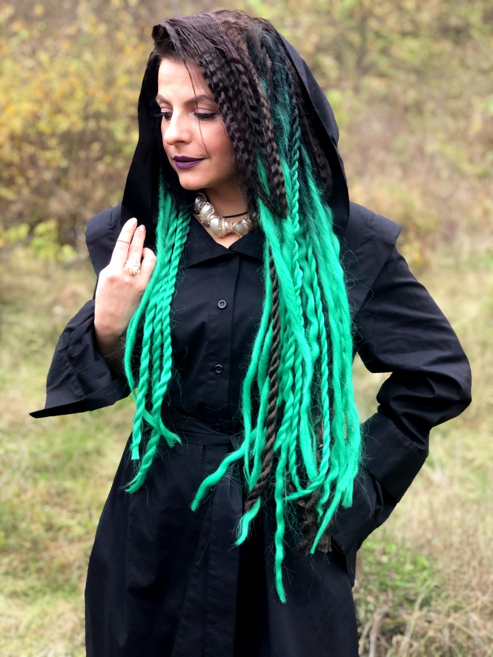 Магія, містика, загадка: зірка "Голосу країни" випустила казкове відео